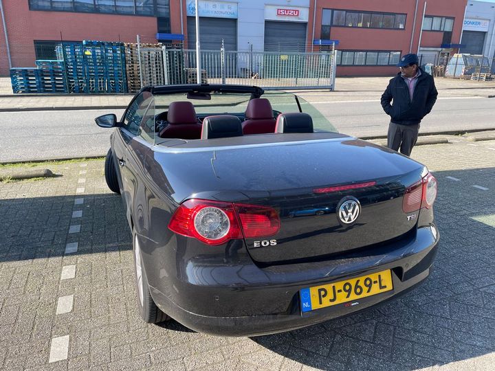 Photo 2 VIN: WVWZZZ1FZAV017982 - VOLKSWAGEN EOS 