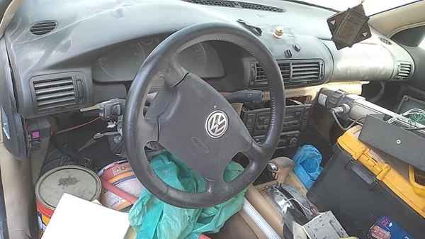 Photo 10 VIN: WVWZZZ3BZ2E329430 - VOLKSWAGEN PASSAT 