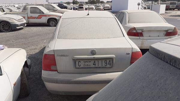 Photo 5 VIN: WVWZZZ3BZXP211817 - VOLKSWAGEN PASSAT 