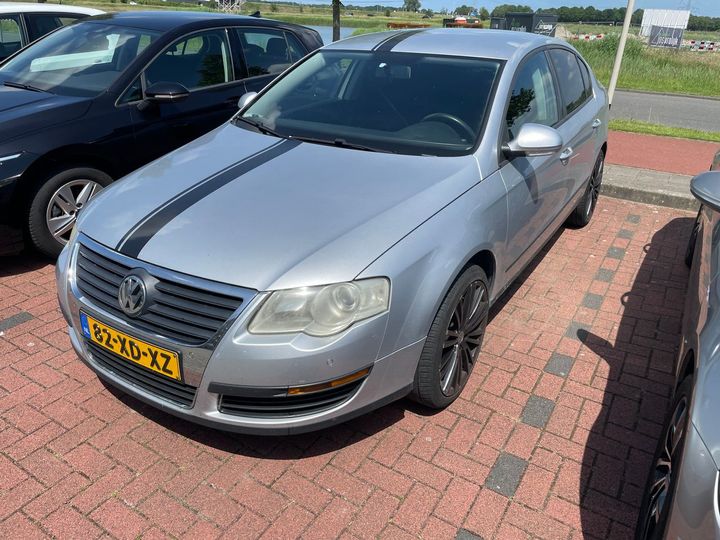 Photo 1 VIN: WVWZZZ3CZ7E188969 - VOLKSWAGEN PASSAT 