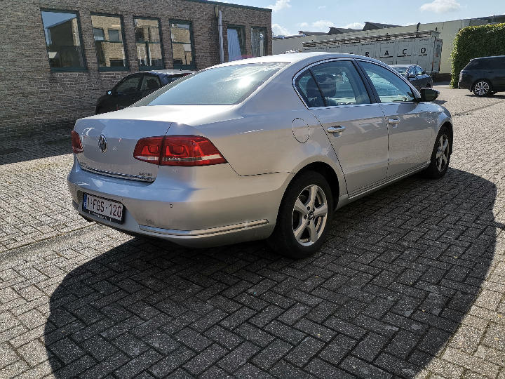 Photo 3 VIN: WVWZZZ3CZDP050380 - VOLKSWAGEN PASSAT 