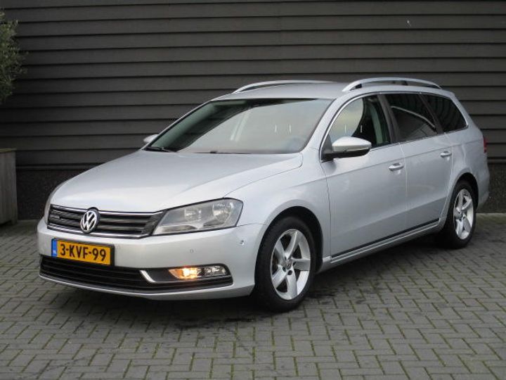 Photo 1 VIN: WVWZZZ3CZEE029358 - VOLKSWAGEN PASSAT 