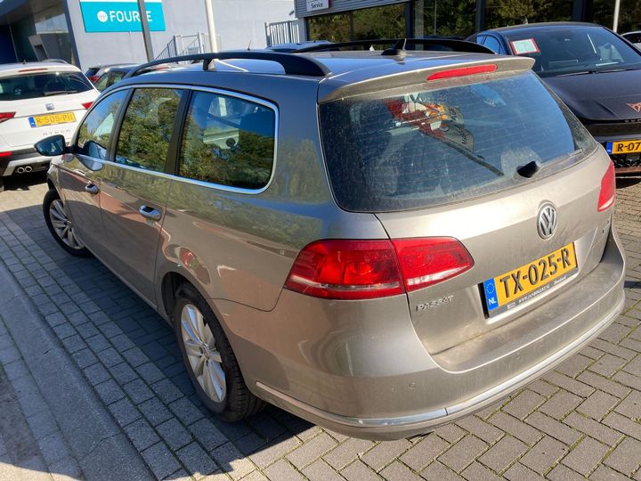 Photo 2 VIN: WVWZZZ3CZEE047612 - VOLKSWAGEN PASSAT 