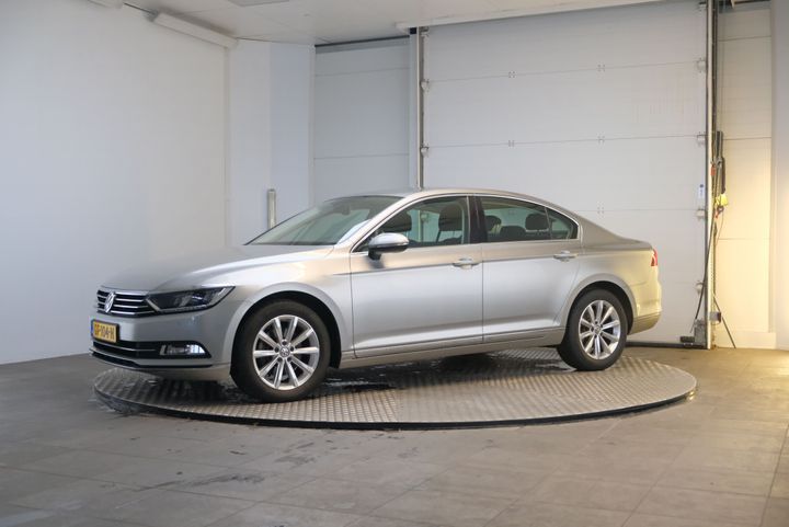 Photo 1 VIN: WVWZZZ3CZFE489876 - VOLKSWAGEN PASSAT 