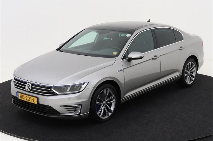 Photo 1 VIN: WVWZZZ3CZGE051196 - VOLKSWAGEN PASSAT 