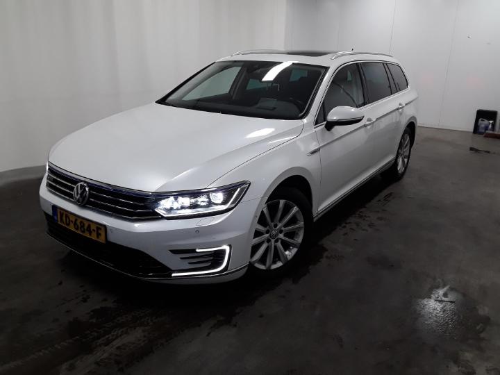 Photo 1 VIN: WVWZZZ3CZGE052749 - VOLKSWAGEN PASSAT 