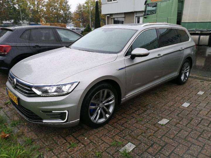 Photo 1 VIN: WVWZZZ3CZGE054187 - VOLKSWAGEN PASSAT 