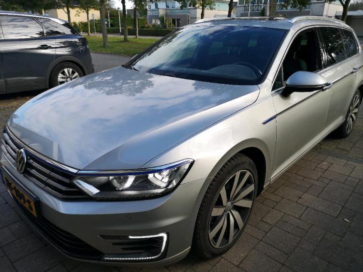 Photo 1 VIN: WVWZZZ3CZGE055223 - VOLKSWAGEN PASSAT 