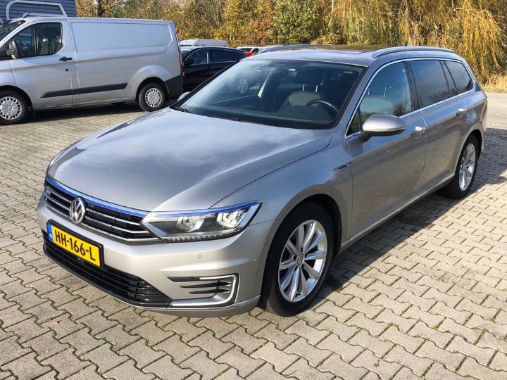 Photo 1 VIN: WVWZZZ3CZGE059881 - VOLKSWAGEN PASSAT 