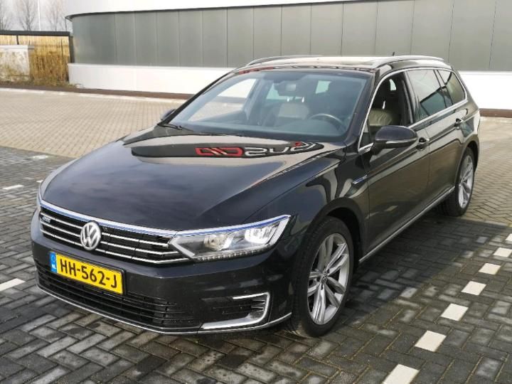 Photo 1 VIN: WVWZZZ3CZGE071158 - VOLKSWAGEN PASSAT 