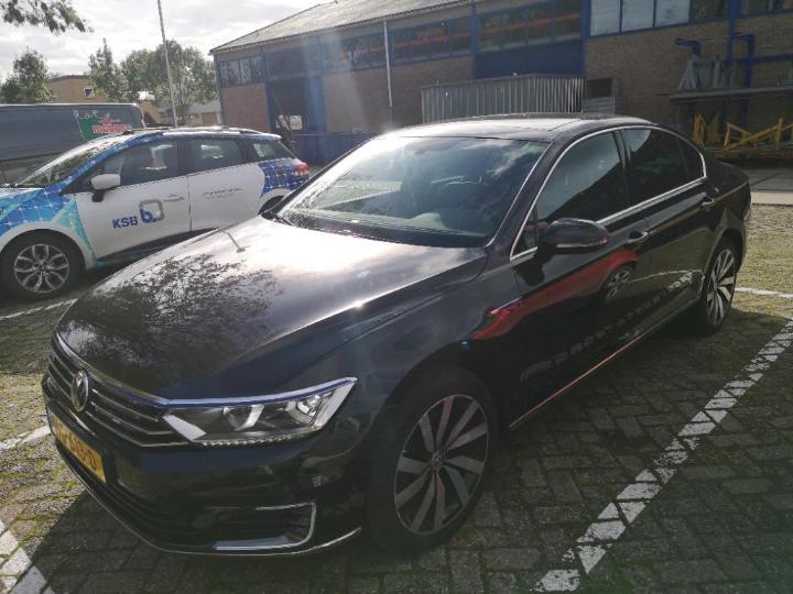 Photo 1 VIN: WVWZZZ3CZGE071484 - VOLKSWAGEN PASSAT 