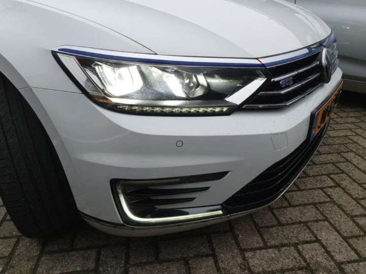 Photo 8 VIN: WVWZZZ3CZGE095281 - VOLKSWAGEN PASSAT 