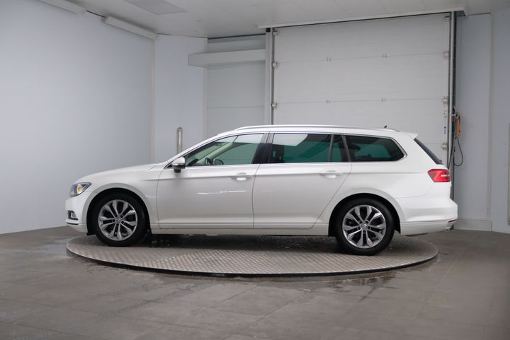 Photo 2 VIN: WVWZZZ3CZGE098048 - VOLKSWAGEN PASSAT VARIANT 