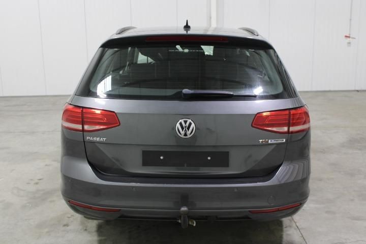 Photo 5 VIN: WVWZZZ3CZGE104303 - VOLKSWAGEN PASSAT 