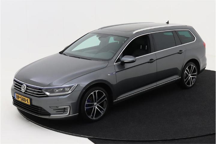 Photo 1 VIN: WVWZZZ3CZGE121463 - VOLKSWAGEN PASSAT 