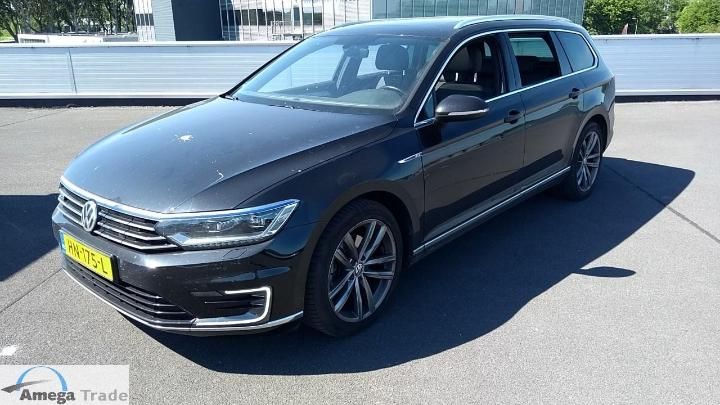 Photo 1 VIN: WVWZZZ3CZGE121562 - VOLKSWAGEN PASSAT 