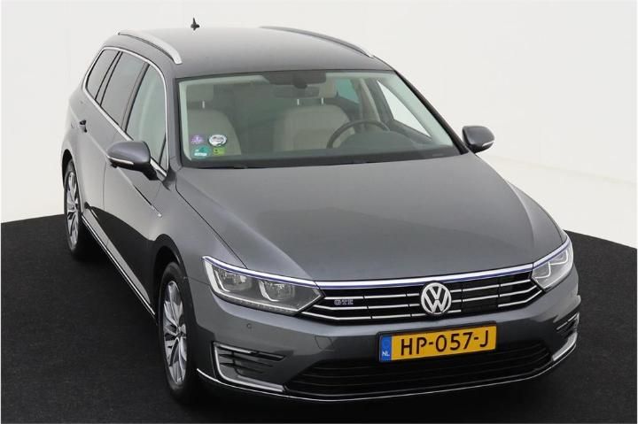 Photo 2 VIN: WVWZZZ3CZGE121799 - VOLKSWAGEN PASSAT 