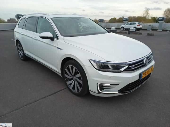 Photo 3 VIN: WVWZZZ3CZGE132805 - VOLKSWAGEN PASSAT 