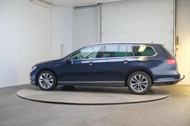 Photo 2 VIN: WVWZZZ3CZGE134337 - VOLKSWAGEN PASSAT 