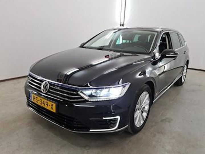 Photo 1 VIN: WVWZZZ3CZGE135245 - VOLKSWAGEN PASSAT 