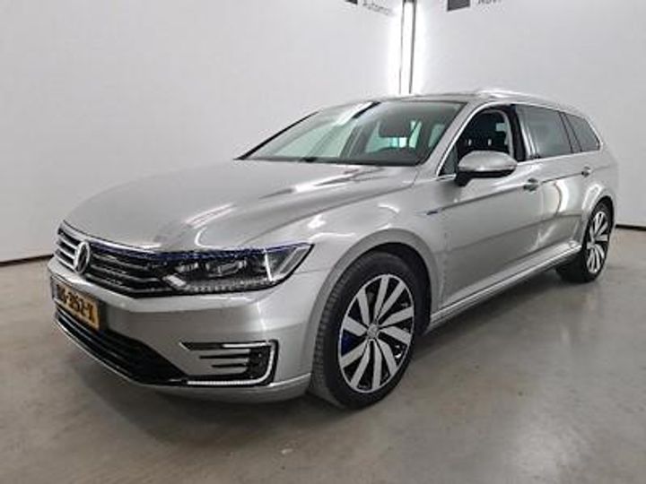 Photo 1 VIN: WVWZZZ3CZGE136693 - VOLKSWAGEN PASSAT 