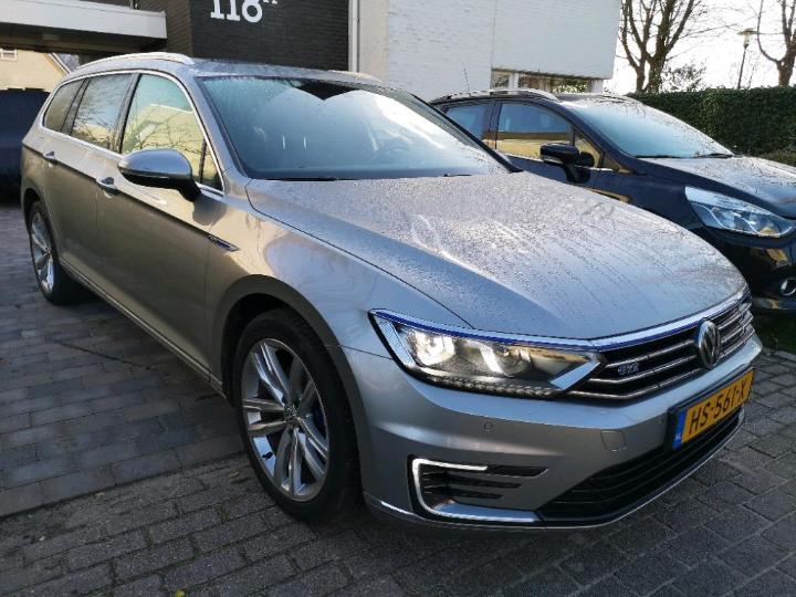 Photo 2 VIN: WVWZZZ3CZGE137197 - VOLKSWAGEN PASSAT 