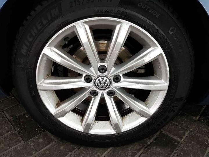 Photo 10 VIN: WVWZZZ3CZGE137372 - VOLKSWAGEN PASSAT 