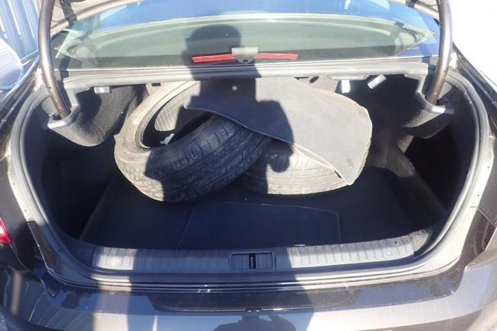 Photo 3 VIN: WVWZZZ3CZGE137952 - VOLKSWAGEN PASSAT 