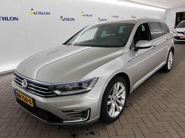 Photo 1 VIN: WVWZZZ3CZGE146785 - VOLKSWAGEN PASSAT 