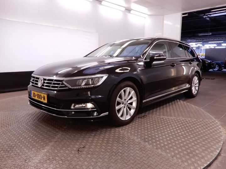 Photo 1 VIN: WVWZZZ3CZGE163236 - VOLKSWAGEN PASSAT 