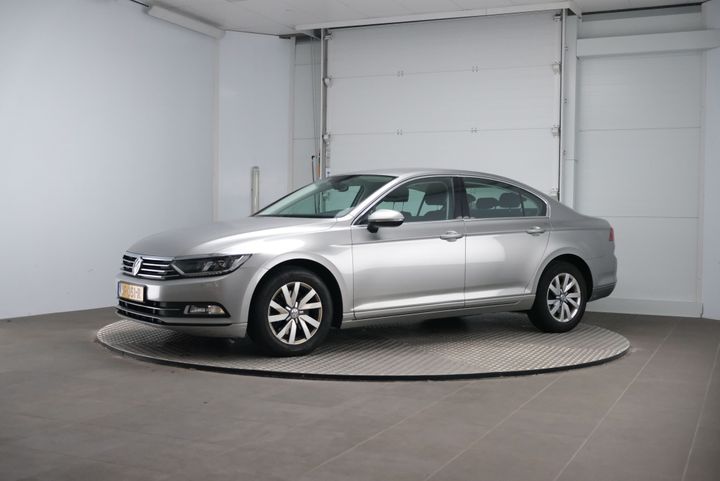 Photo 1 VIN: WVWZZZ3CZGE172239 - VOLKSWAGEN PASSAT 