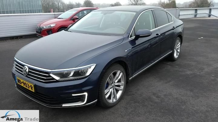 Photo 1 VIN: WVWZZZ3CZGE185647 - VOLKSWAGEN PASSAT 