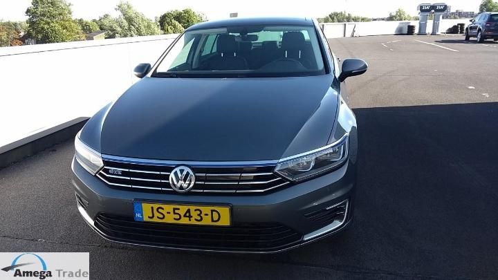 Photo 1 VIN: WVWZZZ3CZGE199819 - VOLKSWAGEN PASSAT 