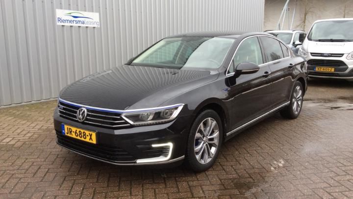 Photo 1 VIN: WVWZZZ3CZGE224114 - VOLKSWAGEN PASSAT 