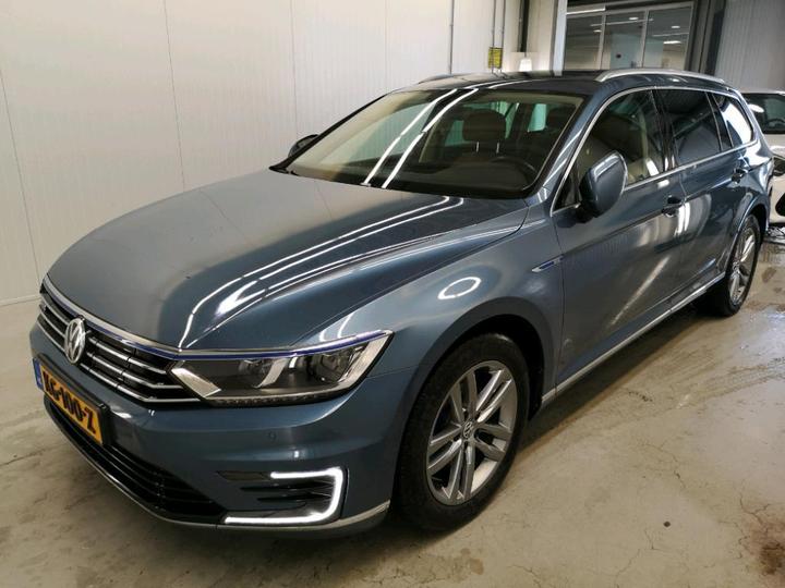 Photo 1 VIN: WVWZZZ3CZGE225803 - VOLKSWAGEN PASSAT 