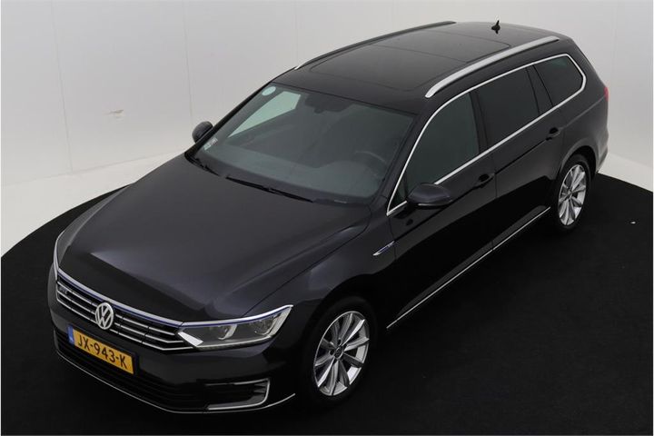 Photo 1 VIN: WVWZZZ3CZGE236897 - VOLKSWAGEN PASSAT 