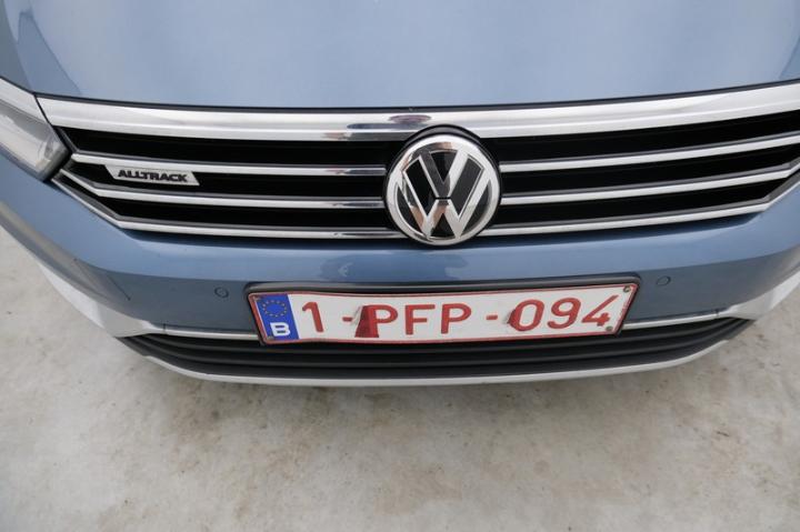 Photo 5 VIN: WVWZZZ3CZHE005000 - VOLKSWAGEN PASSAT 