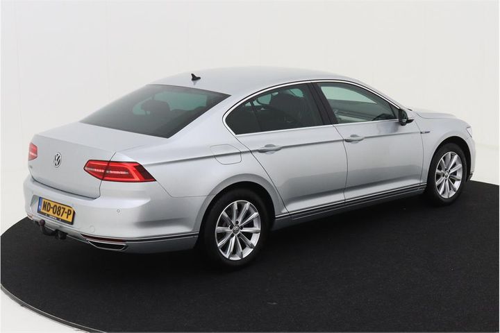 Photo 3 VIN: WVWZZZ3CZHE011173 - VOLKSWAGEN PASSAT 