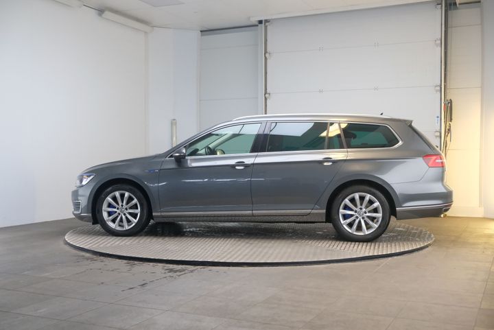 Photo 2 VIN: WVWZZZ3CZHE013658 - VOLKSWAGEN PASSAT 