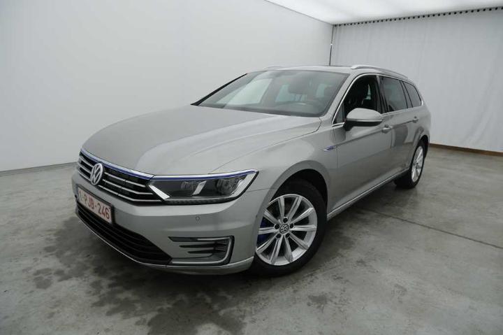 Photo 1 VIN: WVWZZZ3CZHE017625 - VOLKSWAGEN PASSAT 