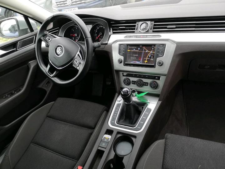 Photo 5 VIN: WVWZZZ3CZHE022172 - VOLKSWAGEN PASSAT 