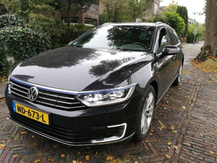 Photo 1 VIN: WVWZZZ3CZHE027458 - VOLKSWAGEN PASSAT 