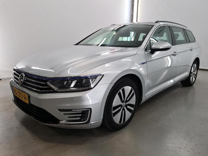 Photo 1 VIN: WVWZZZ3CZHE031400 - VOLKSWAGEN PASSAT 