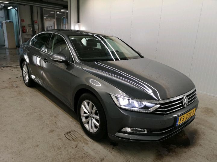 Photo 2 VIN: WVWZZZ3CZHE039839 - VOLKSWAGEN PASSAT 