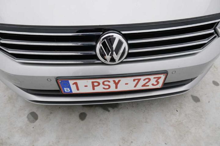 Photo 5 VIN: WVWZZZ3CZHE040812 - VOLKSWAGEN PASSAT 