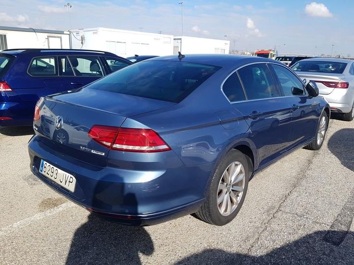 Photo 2 VIN: WVWZZZ3CZHE042851 - VOLKSWAGEN PASSAT 