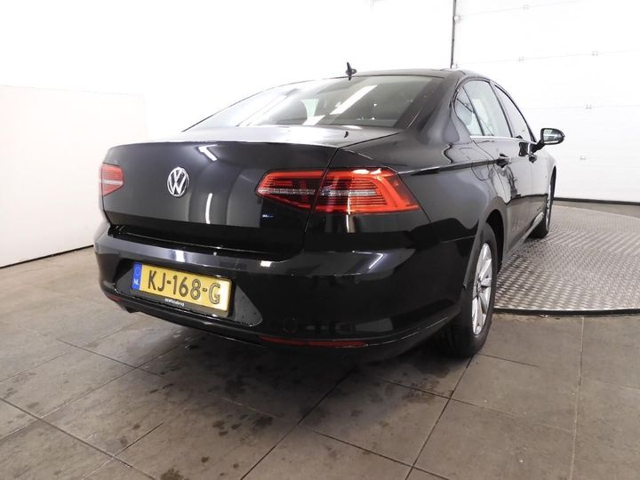 Photo 2 VIN: WVWZZZ3CZHE051776 - VOLKSWAGEN PASSAT 