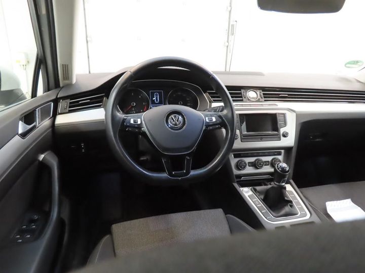 Photo 3 VIN: WVWZZZ3CZHE053273 - VOLKSWAGEN PASSAT 