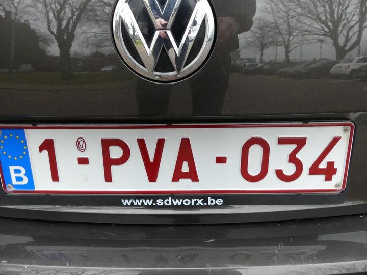 Photo 9 VIN: WVWZZZ3CZHE057329 - VOLKSWAGEN PASSAT 