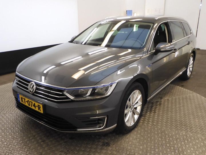 Photo 1 VIN: WVWZZZ3CZHE062547 - VOLKSWAGEN PASSAT 